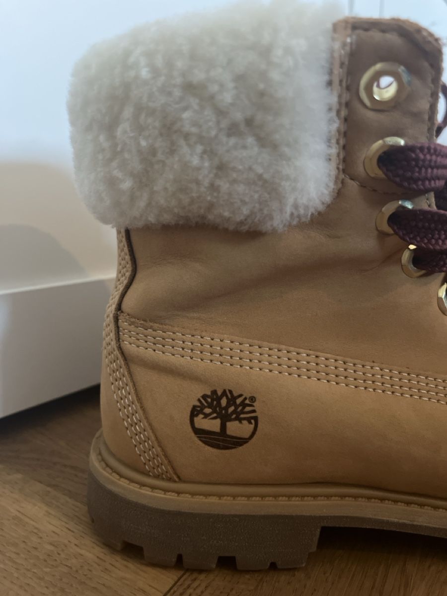 Timberland Scarpe da donna: Warme Timberland Boots Gr. 38.5 Winter – Usato da Baldegg venduto da Livio. 1
