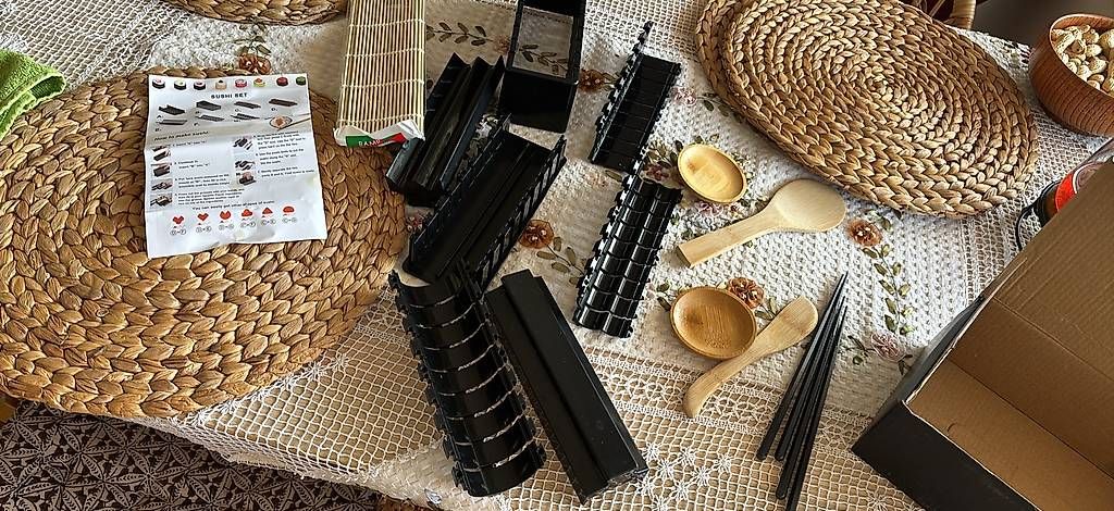 Elettrodomestici da cucina: Sushi making kit – Usato da Zürich venduto da BaresfureRares 1