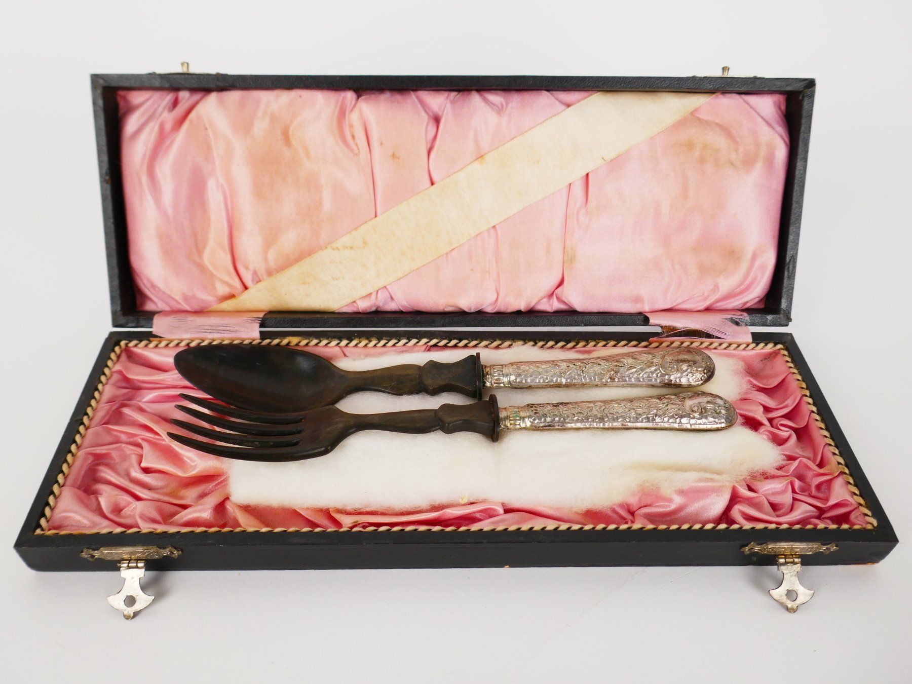 Set di posate: Vintage Besteck – Usato da Urtenen-Schönbühl venduto da Restwert_Schoenbuehl