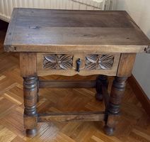 table de chevet rustique de style espagnol