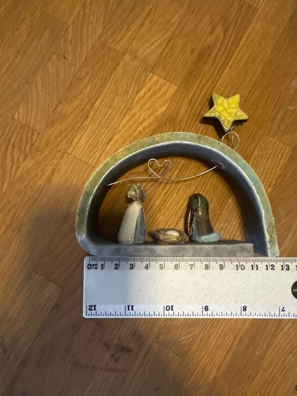 Tutte le decorazioni: kleine handgemachte Krippe Weihnachten – Usato da Aarau venduto da Gulianora 1