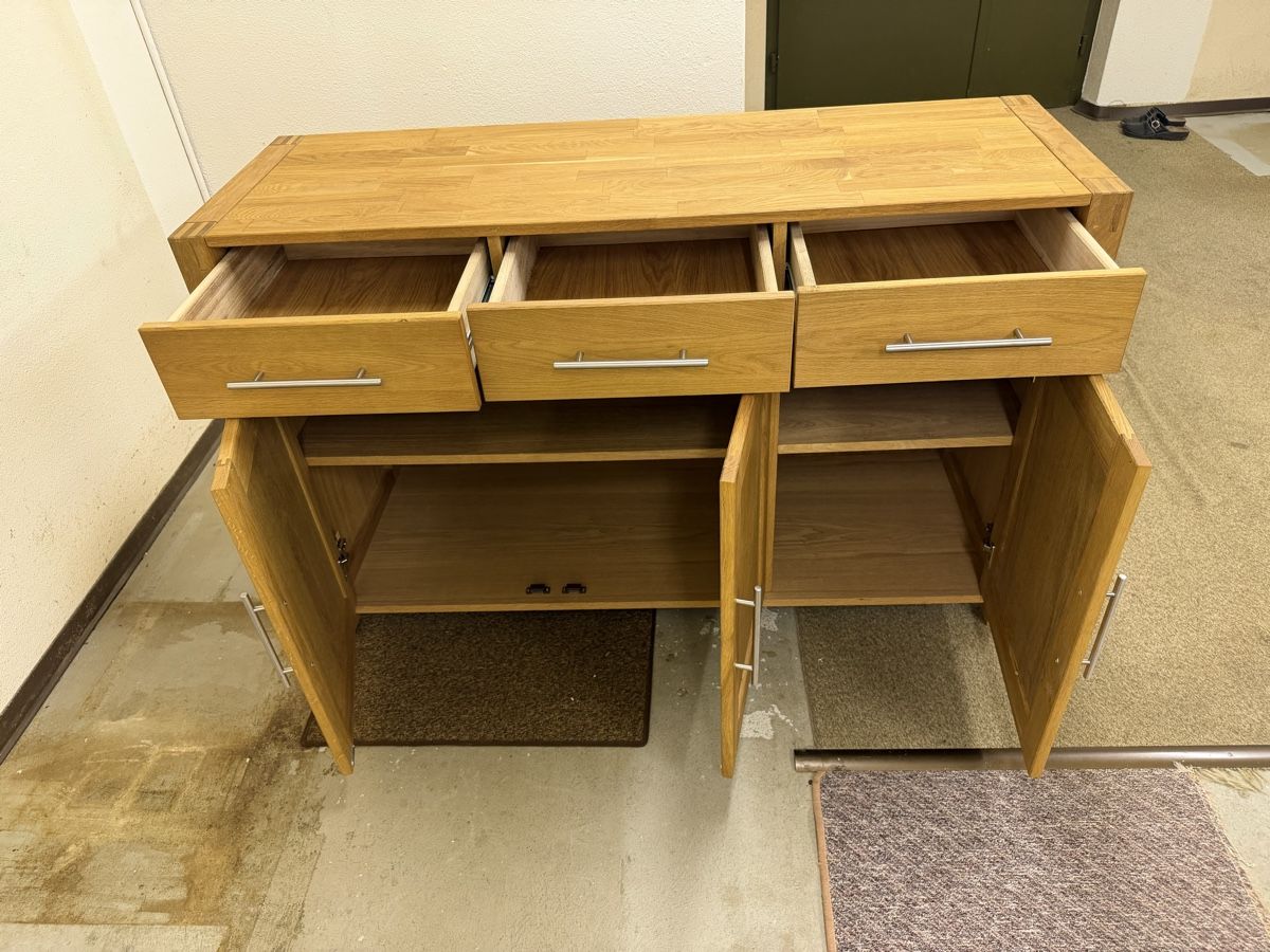 Étagères: Sideboard / Tv-Möbel ab 1.-CHF – D'occasion à Flawil par Scro_ 1