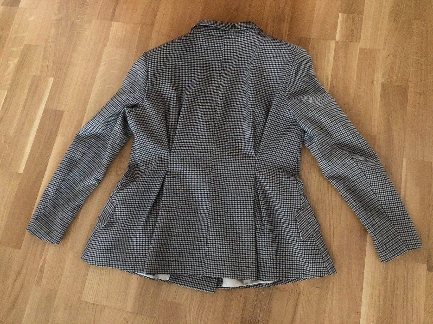 Jacken: Blazer kariert von H&M Gr. 42 – Gebraucht aus Gossau SG von Gusho 1