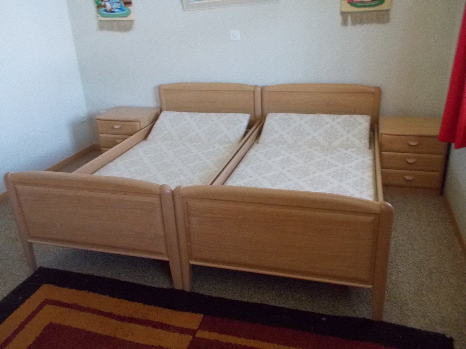 Letti: Doppelbett mit 2 Korpus – Usato da Weinfelden venduto da Simalaia 1