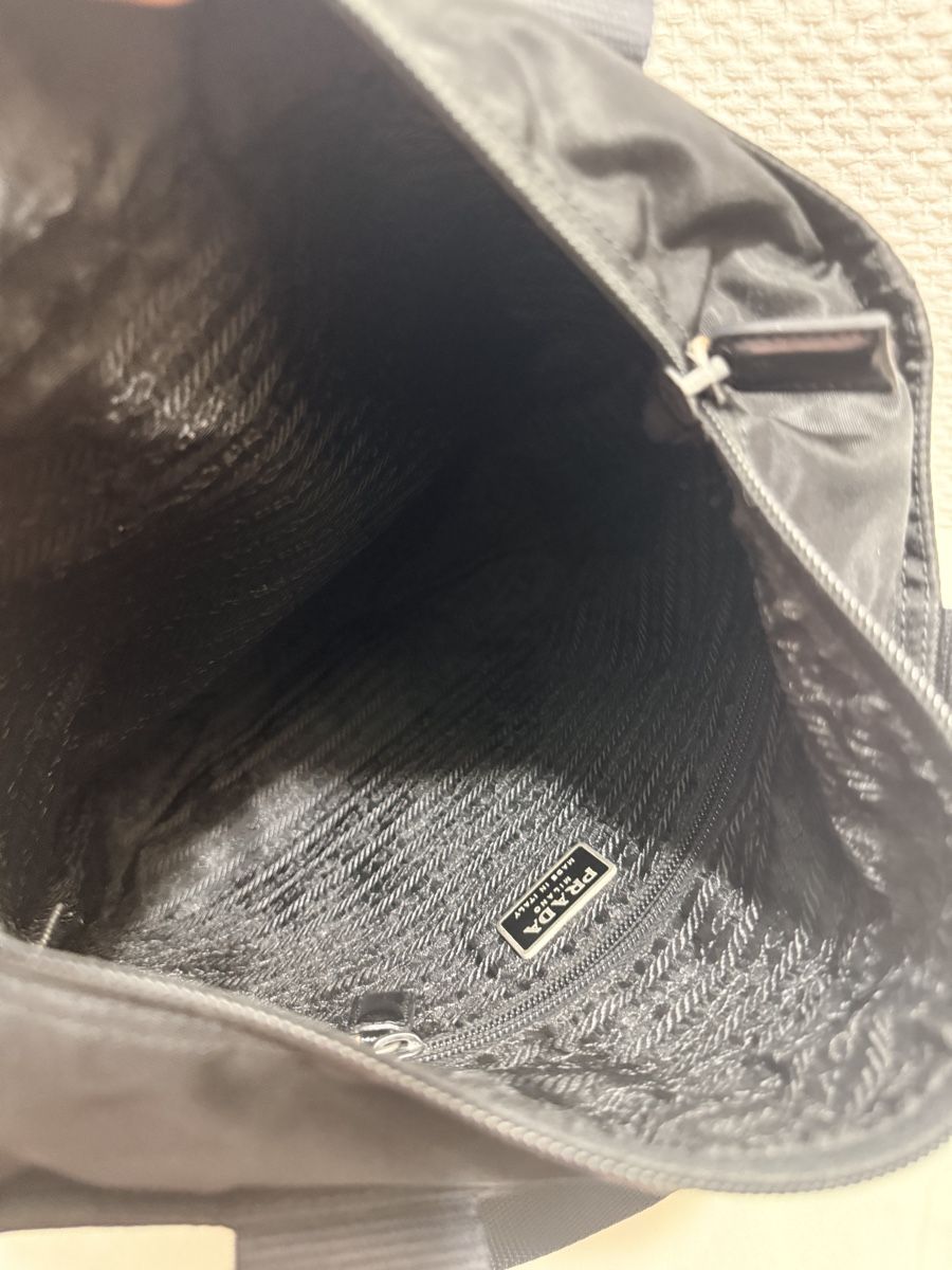 Prada Sacs: Prada Tote Bag Black Nylon  – D'occasion à Geneve par DarlingVintage 6