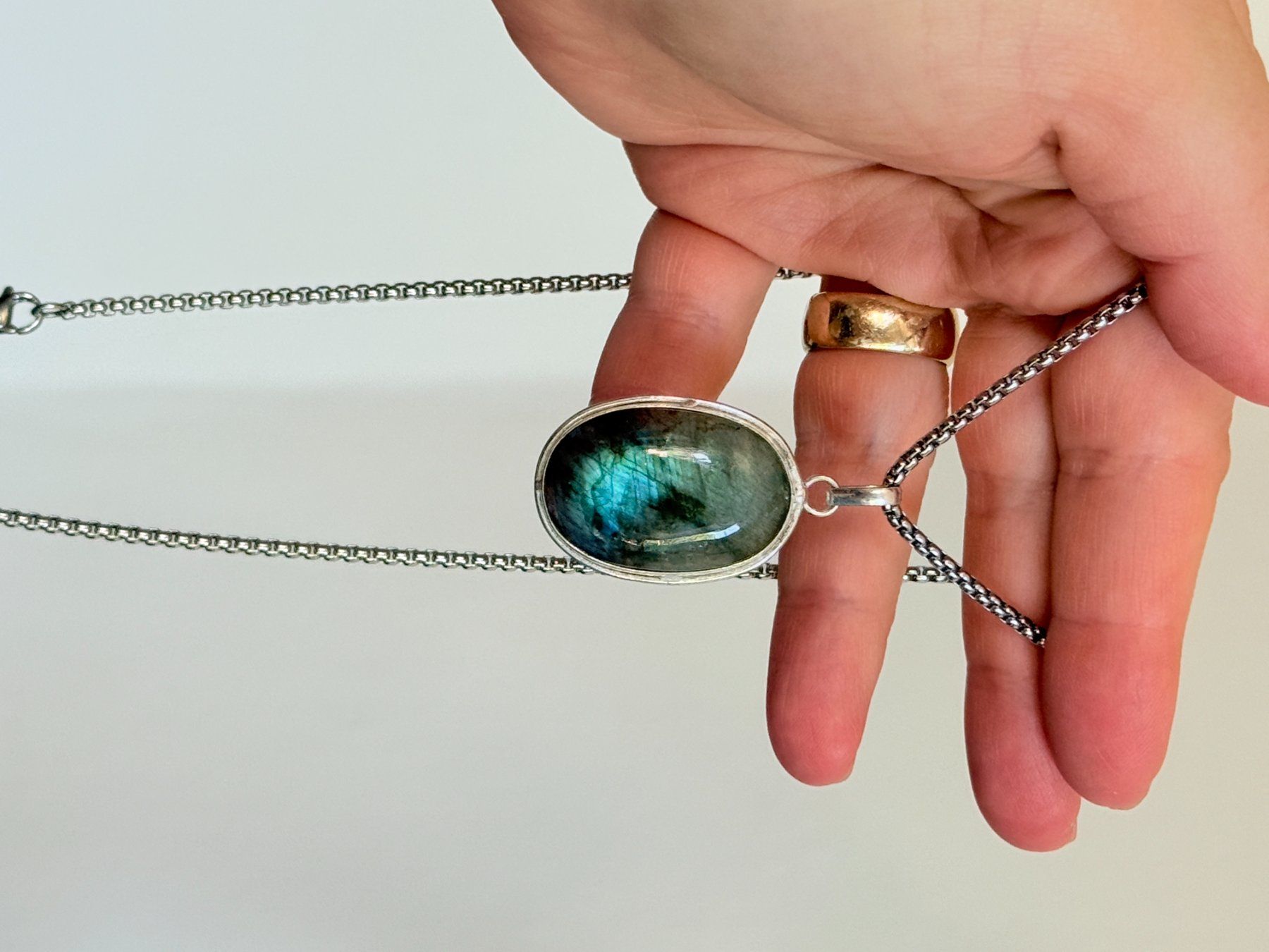 Ketten: Collier Labradorite - Élégance intemporelle! – Neu und originalverpackt aus Genève von AWWA 9