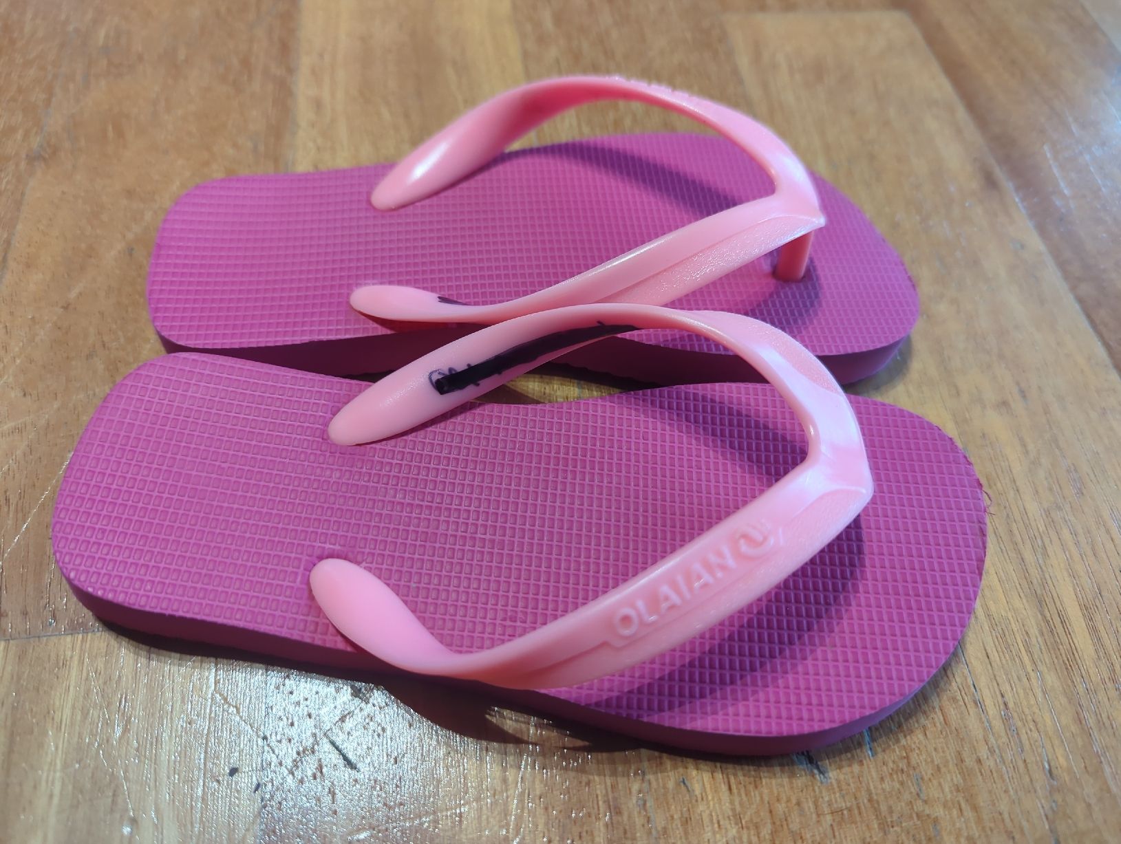 Scarpe per ragazze: Olaian FlipFlop Sandal Gr. 27/28 – Usato da Eglisau venduto da raf_hn2x 1