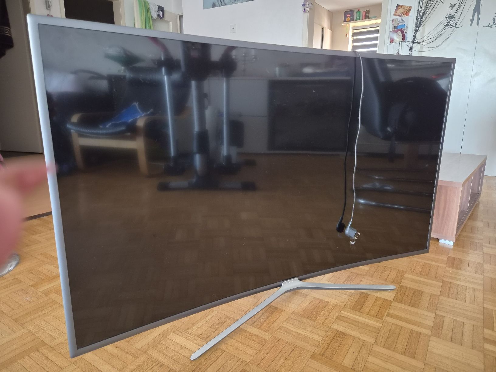 Appareils TV: Samsung Curved Tv 139 cm – D'occasion à Attiswil par Velvet81