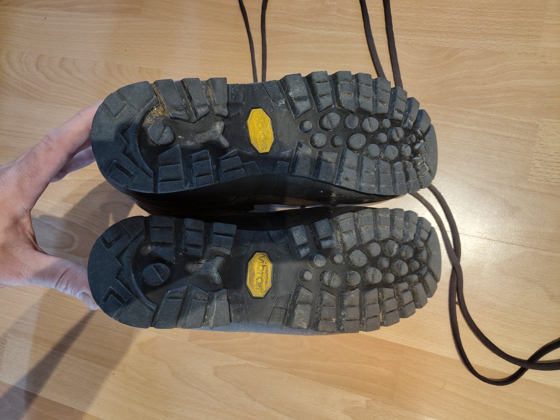 Meindl Chaussures hommes: Meindel Borneo Wanderschuhe Grösse 46 – D'occasion à Basel par OleThiele 4