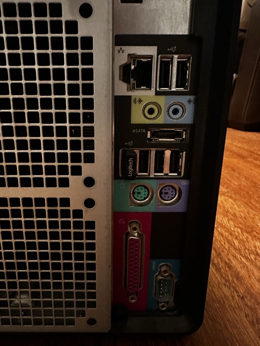 Dell PCs: Dell Precision T5500 PC with Keyboard & mouse - no hard disk – D'occasion à Pully par farzin 7