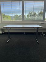 002 Klapptisch / Stapeltisch / Seminartisch aus Räumung