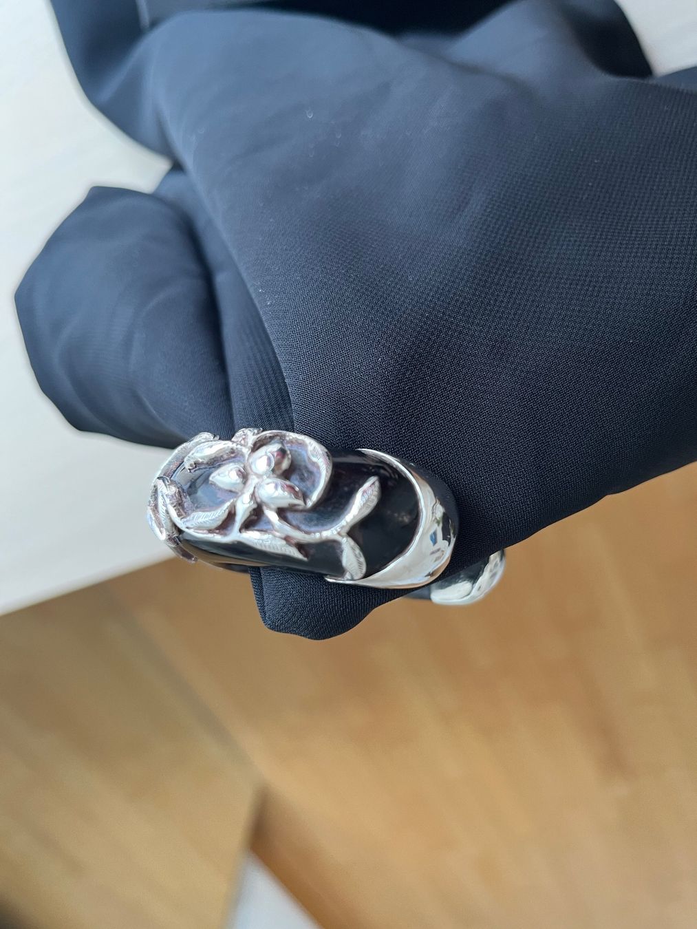 Bracciali & Braccialetti: Armreif schwarz silber – Usato da Widen venduto da evce1318 1