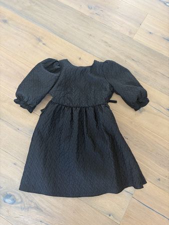 Kleid kurz schwarz Grösse 34, neu!