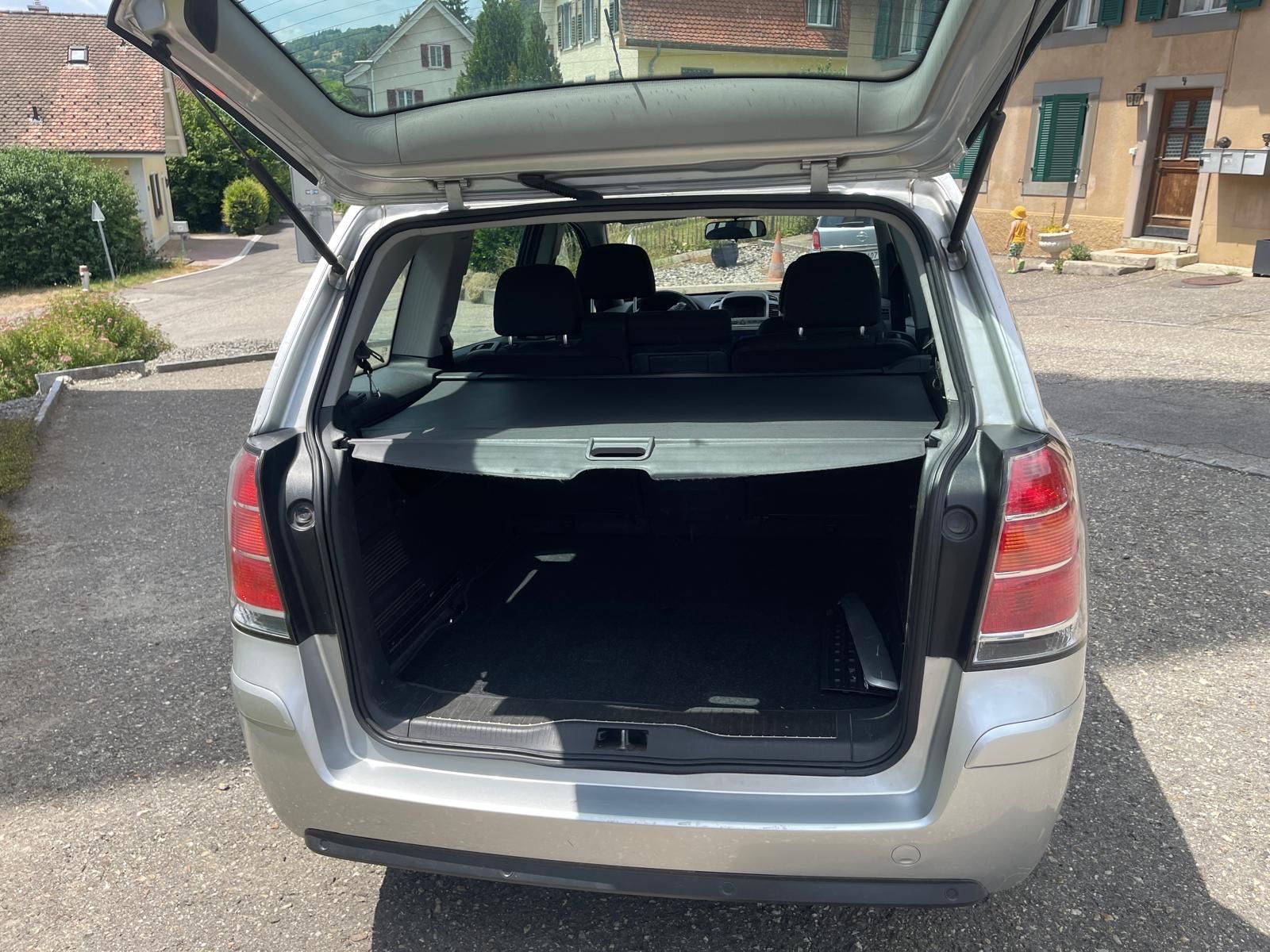 Opel Automobili: Opel Zafira B22 2.2 – Usato da Holderbank SO venduto da ann_lg6r 8
