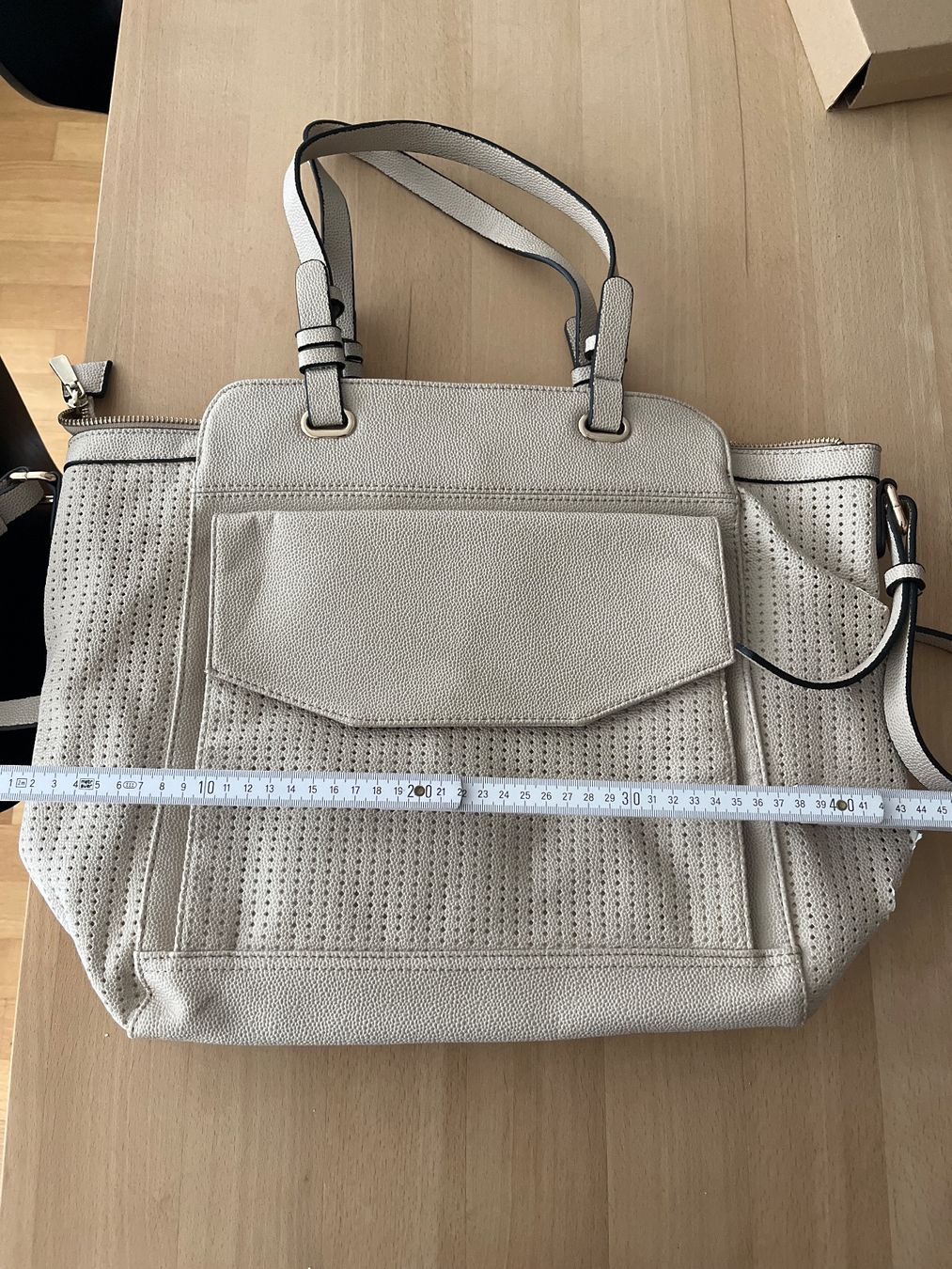 Maddison Borse da donna: Schultertasche von maddison – Nuovo (secondo la descrizione) da Dietikon venduto da na_129 3