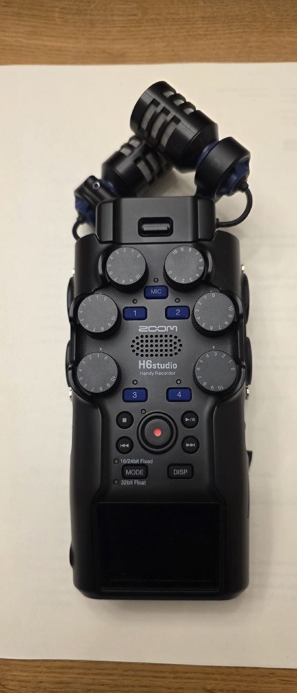 Zoom Registratori: Enregistreur portable H6 studio – Usato da Vevey venduto da RuineVolney