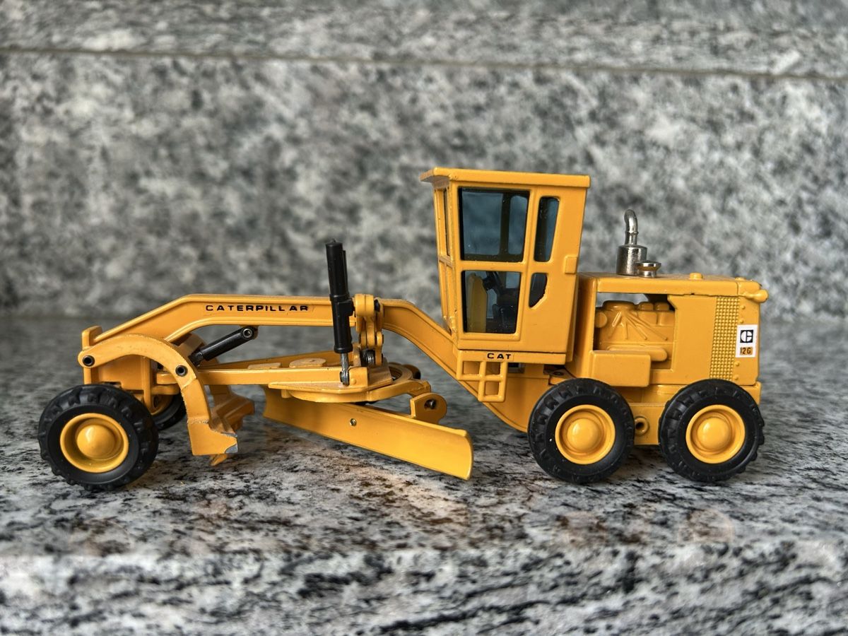 Joal Kit di modellismo & Modellini statici: Caterpillar Greder, 1:50, Joal – Usato da Horw venduto da Tigercat635 1