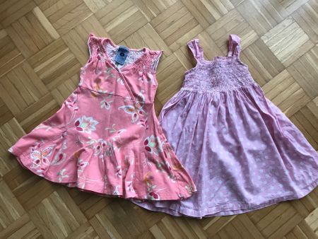 2 Sommer-Kleidchen Grösse 92/98 (2-3 Jahre) - Porto 3.40