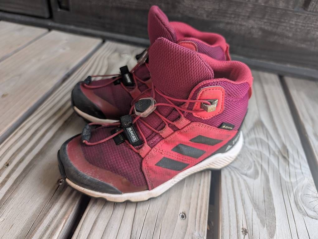Scarpe per ragazze: Adidas Terrex Wanderschuhe Gr. 29 – Usato da Dietlikon venduto da SaNi15000