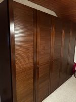 Kleiderschrank aus Massivholz, 6-türig