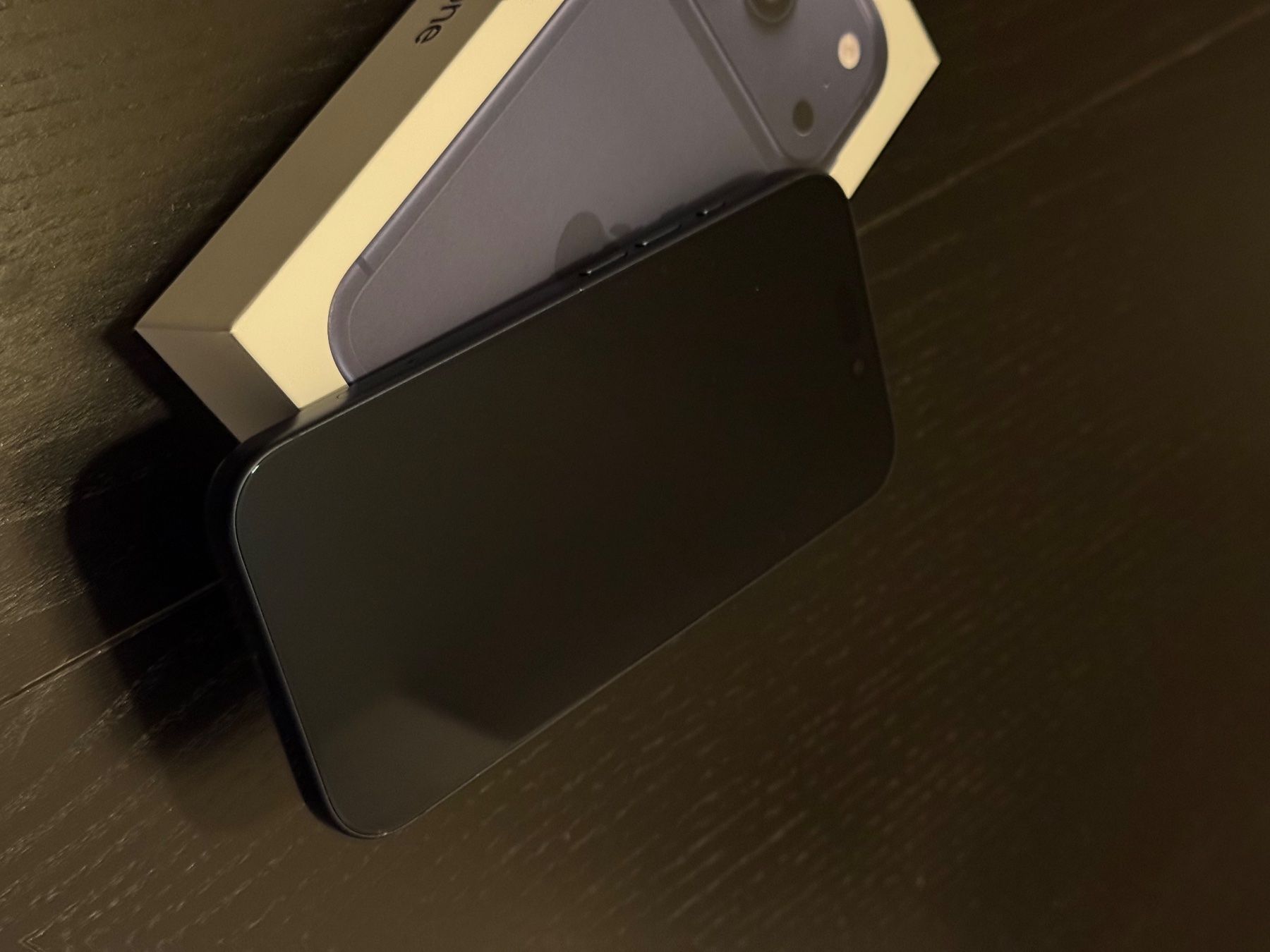Apple Telefoni cellulari / Smartphones: Apple iPhone 17 Pro, Deep Blue, 256GB – Usato da Adelboden venduto da beni-G 6
