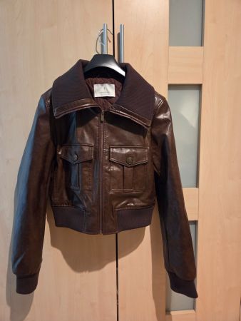 Stradivarius Jacke Braun S