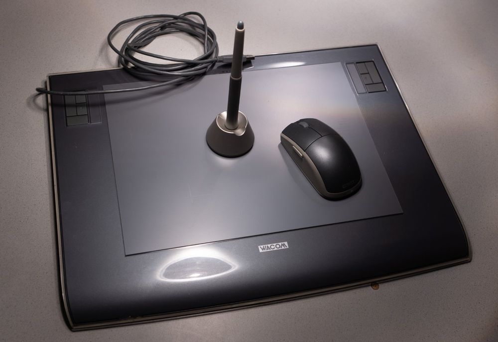 Wacom Intuos 3 A4 Grafiktablett PTZ-930 mit Stift und Maus (Gebraucht ...