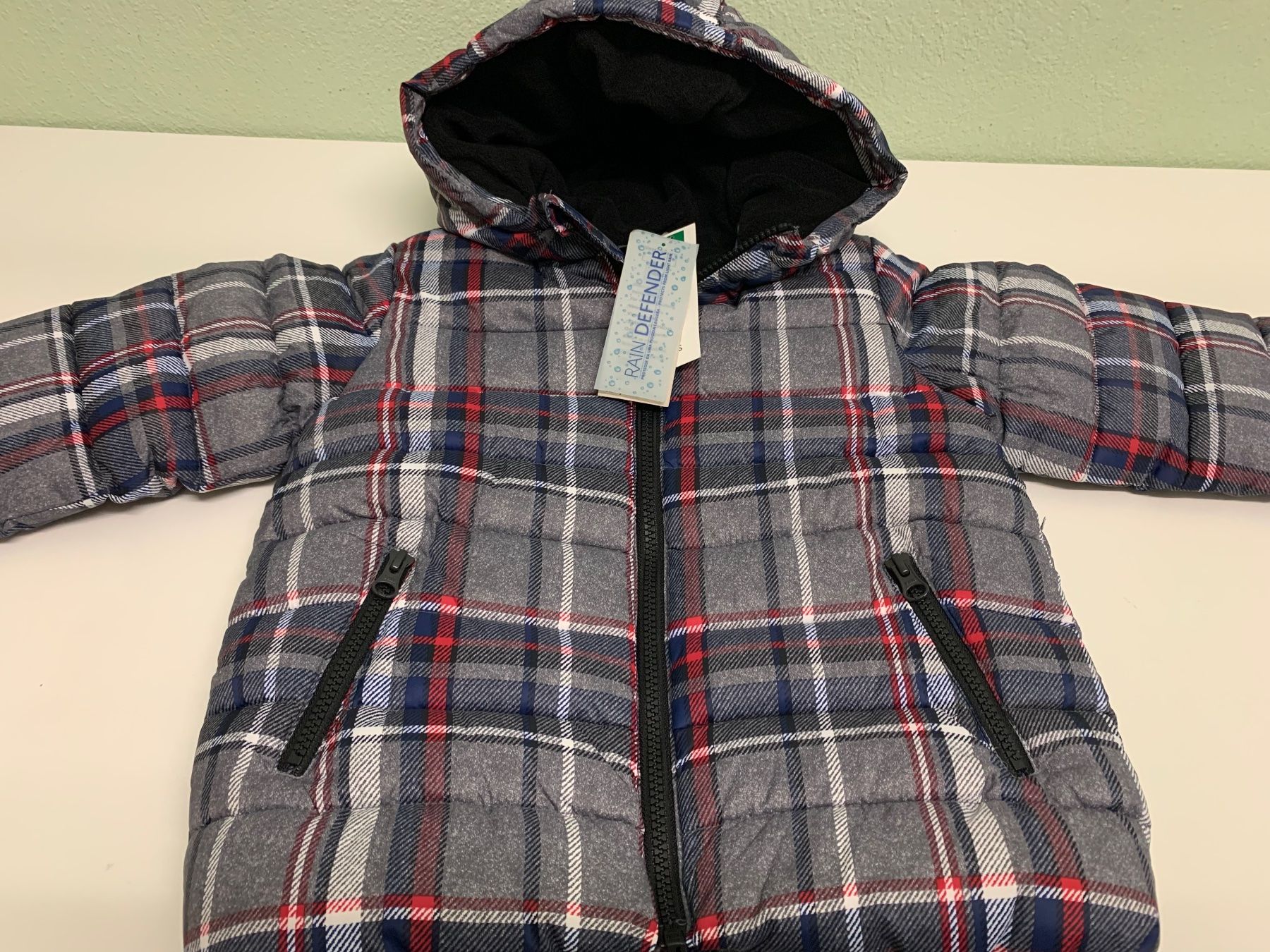 Benetton Vestes & Manteaux: WINTER JACKET BENETTON – Neuf avec emballage d'origine à Zürich par LoveFashion76