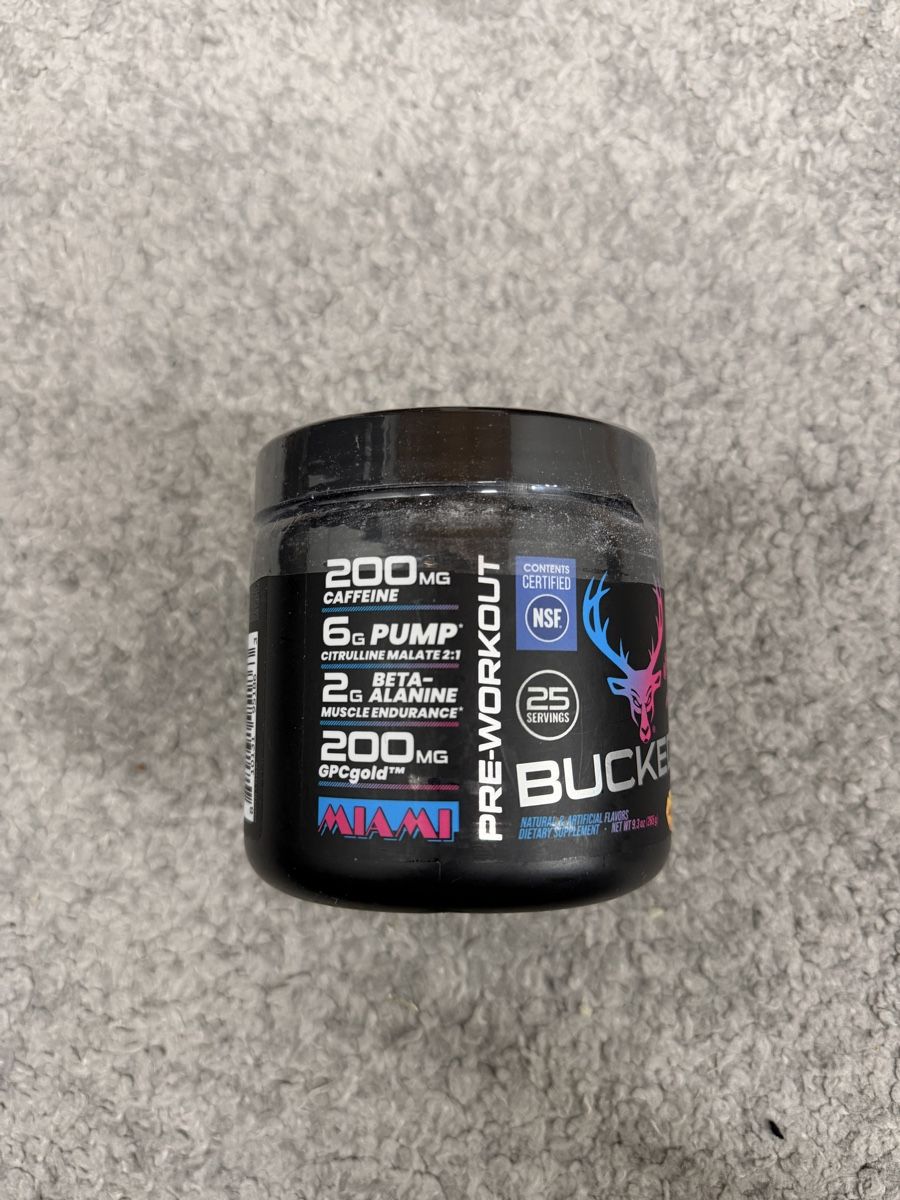 Aliments & Spécialités: Pre Workout Bucked Up – Neuf avec emballage d'origine à Oberuzwil par ari_s5pf 1