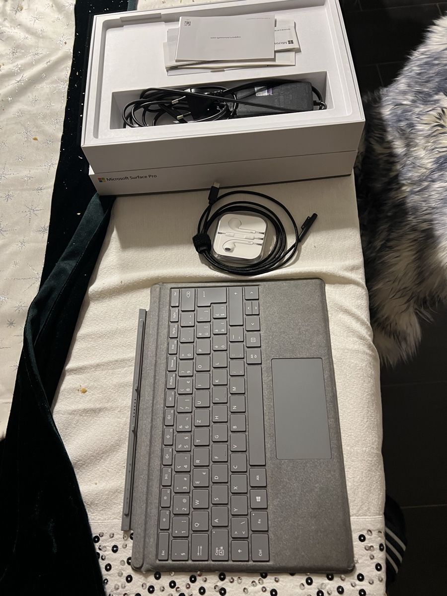 Microsoft Notebook: Microsoft Surface tm pro 6 – Usato da Tobel venduto da honda955 2