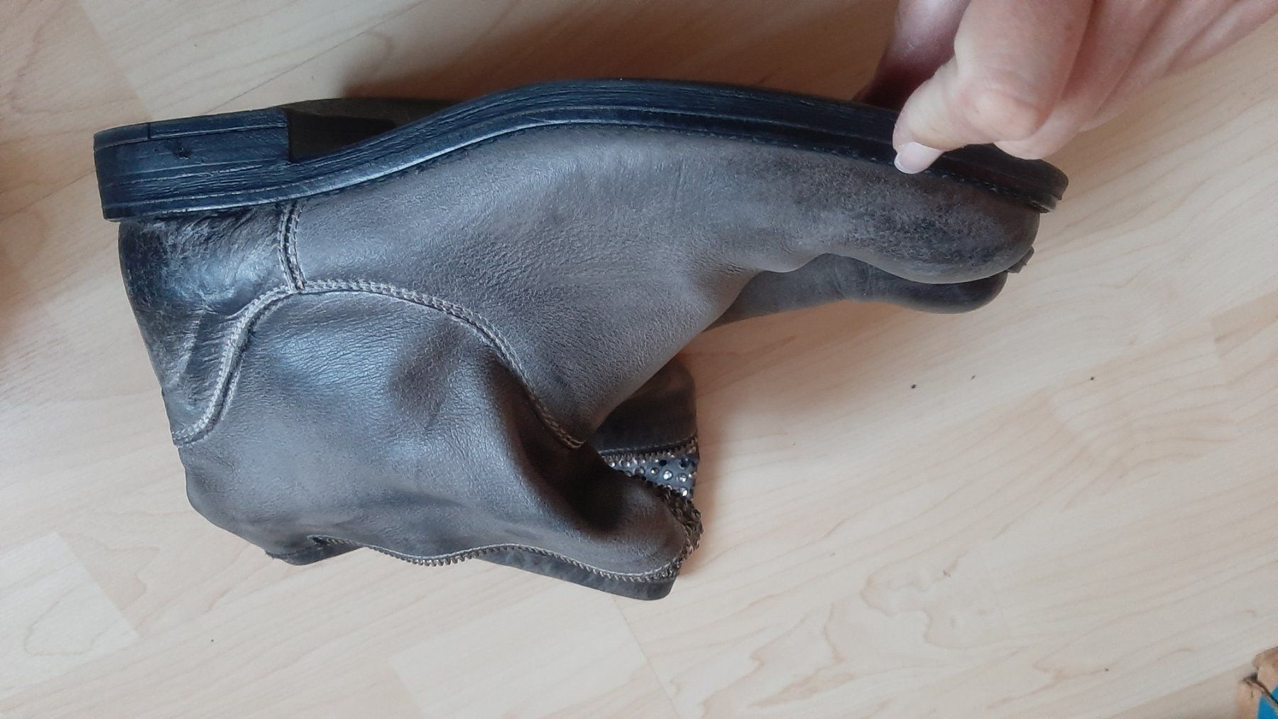 Scarpe da donna: K..81) Stiefel Stiefeletten Gr. 40 – Usato da Wil SG venduto da AmandaCreations 2