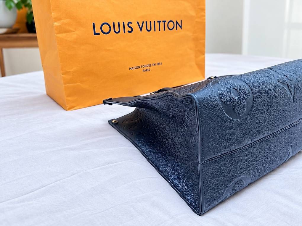 Taschen für Damen:  Louis Vuitton OnTheGo GM  Monogram Empreinte Nero – Neu und originalverpackt aus Maroggia von sha_n2dq 4