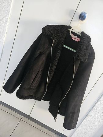 Schwarze Bikerjacke mit Teddyfell  neu  Gr. 42
