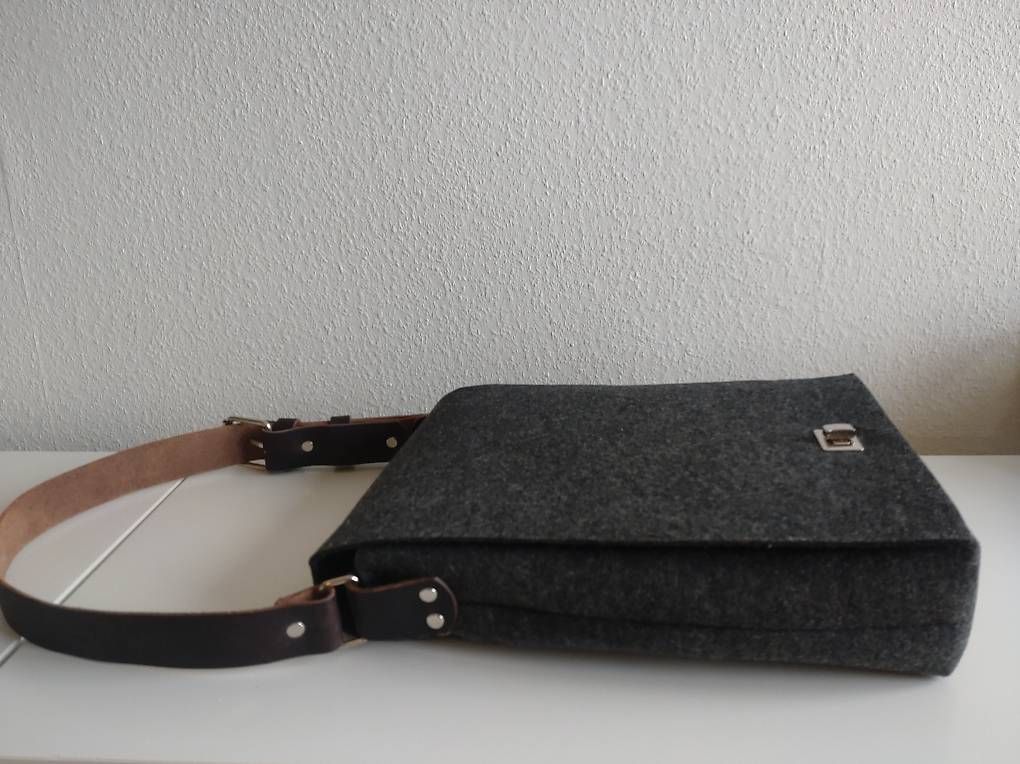 Borse: Sac ordinateur POPEQ – Usato da La Tour-de-Peilz venduto da Mottainai 4