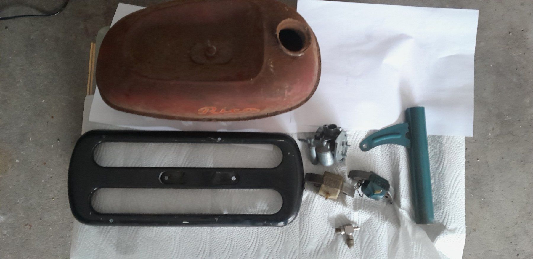 Parti ricambio per ciclomotori: Rico – Usato da Turbenthal venduto da Topi01 1