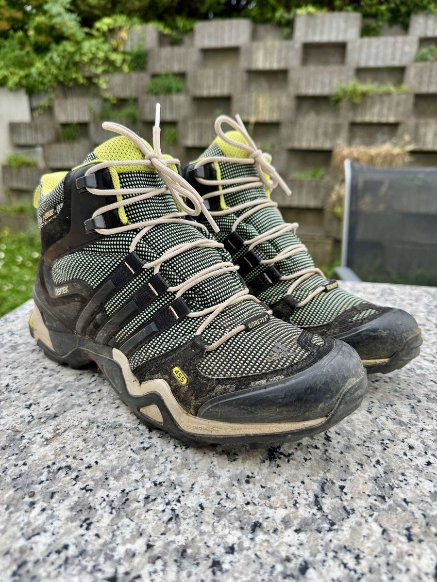 Adidas Scarpe da donna: Adidas Terrex Gore-Tex Hiking Boots – Usato da Bülach venduto da dan_7scp