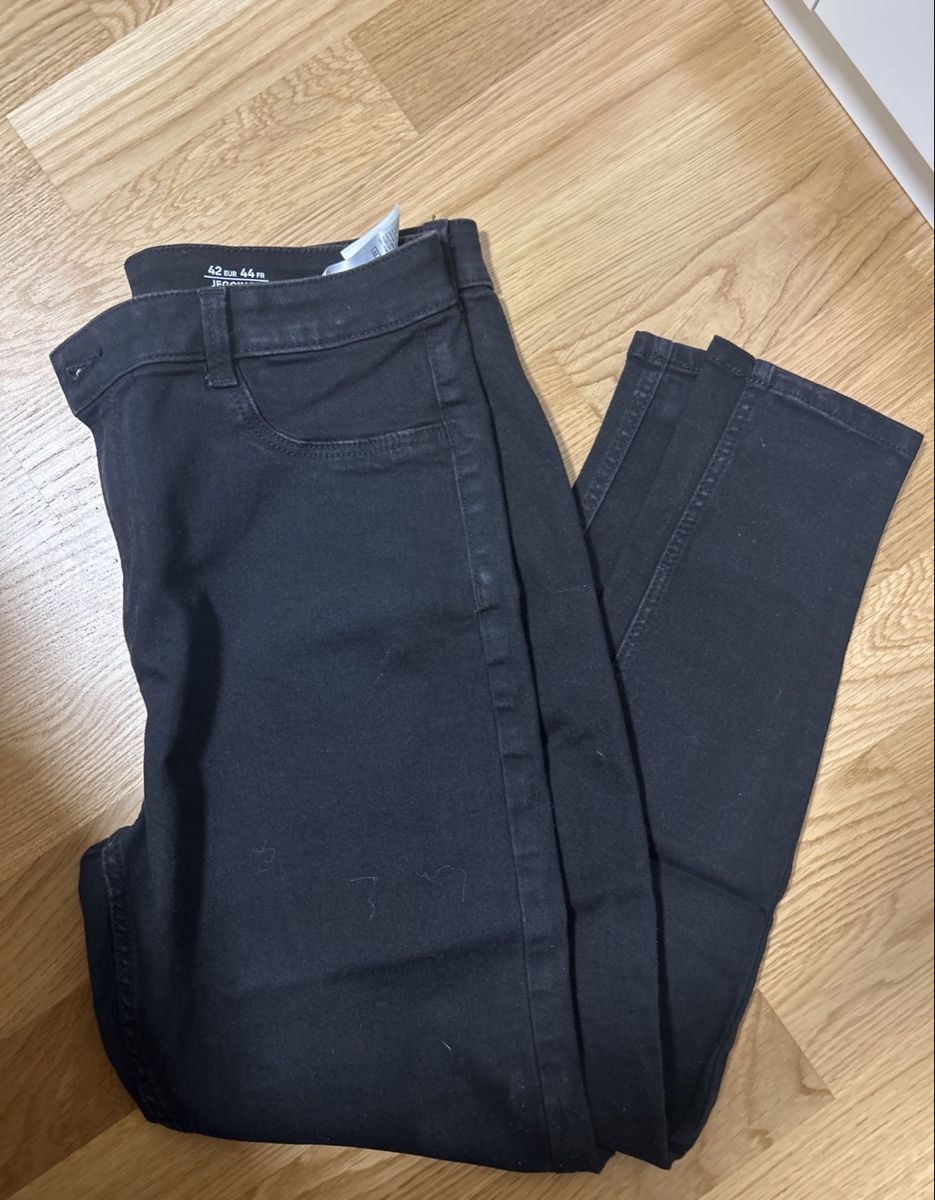 C&A Jeans: SCHWARZE JEANS, GR. 42 – Neuf (Voir description) à Horgen par sneekness