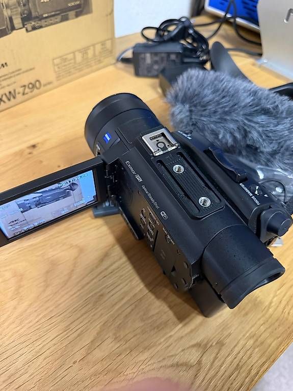 Camcorder: Caméra Pro 4K Sony PXW-Z90  – Gebraucht aus Genève von aa6_w8ml 3