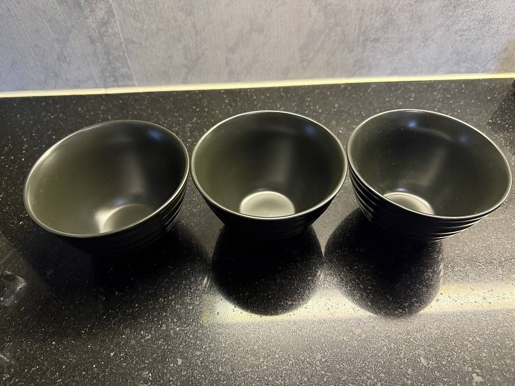 Ciotole: SCHWARZE SCHALEN 3ER-SET – Usato da Winterthur venduto da fij_f65r