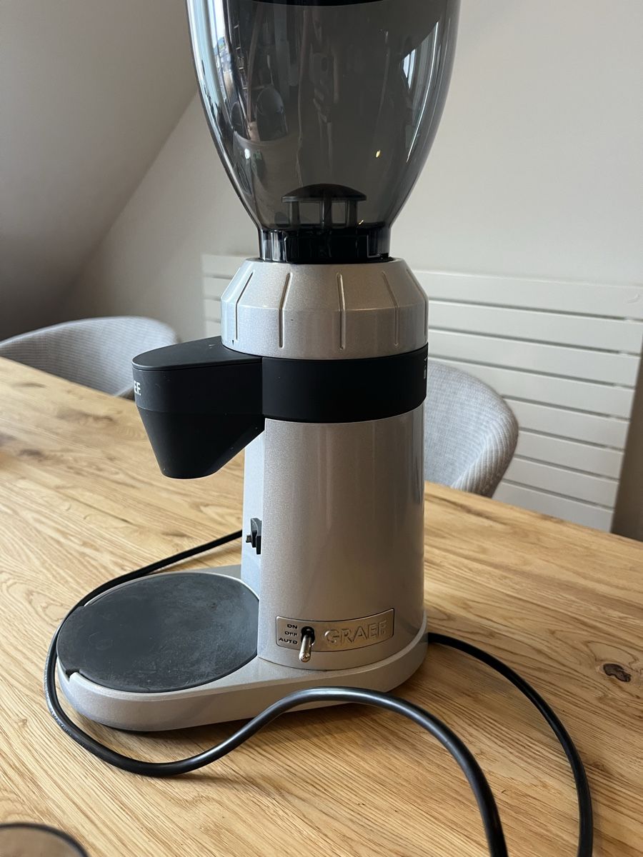 Graef Küchengeräte: Graef Kaffeemühle CM 800 silber  – Gebraucht aus Basel von wd-07 2