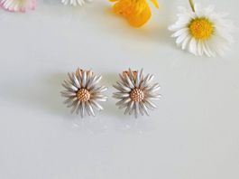 Gänseblümchen Ohrstecker, 18K Weiss- und Gelbgold