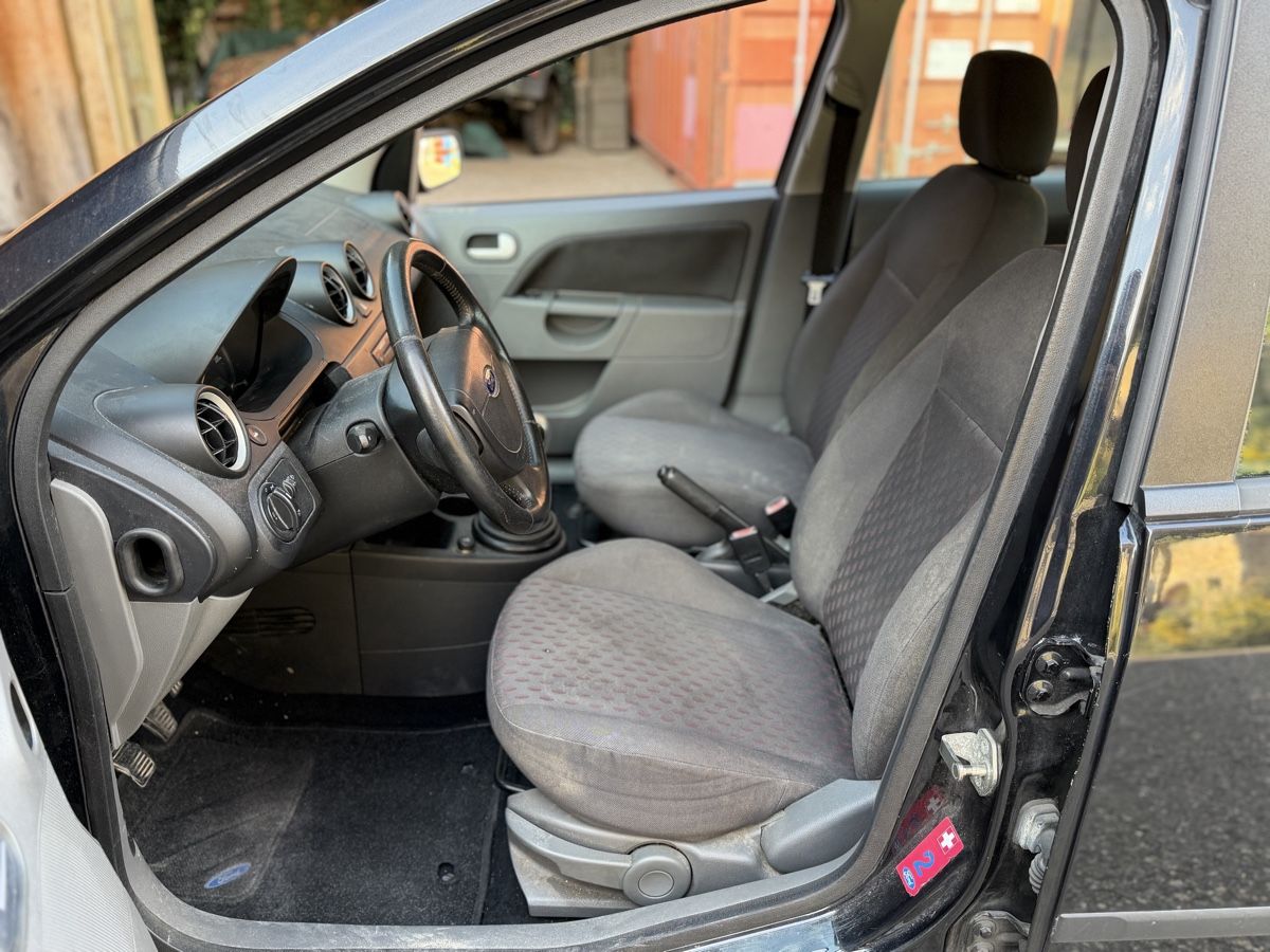 Ford Autos: Ford Fiesta 1.4 mit MFK – D'occasion à Altstätten SG par ism_8vc9 8