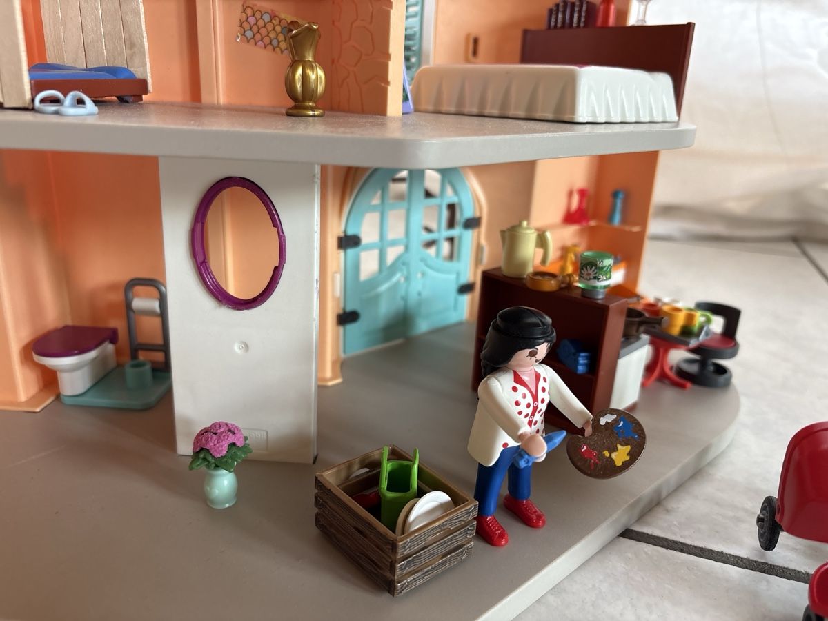 Playmobil Spielzeuge: Playmobil Wohnhaus mit Zubehör – Gebraucht aus Nottwil von wasserlufterde 3