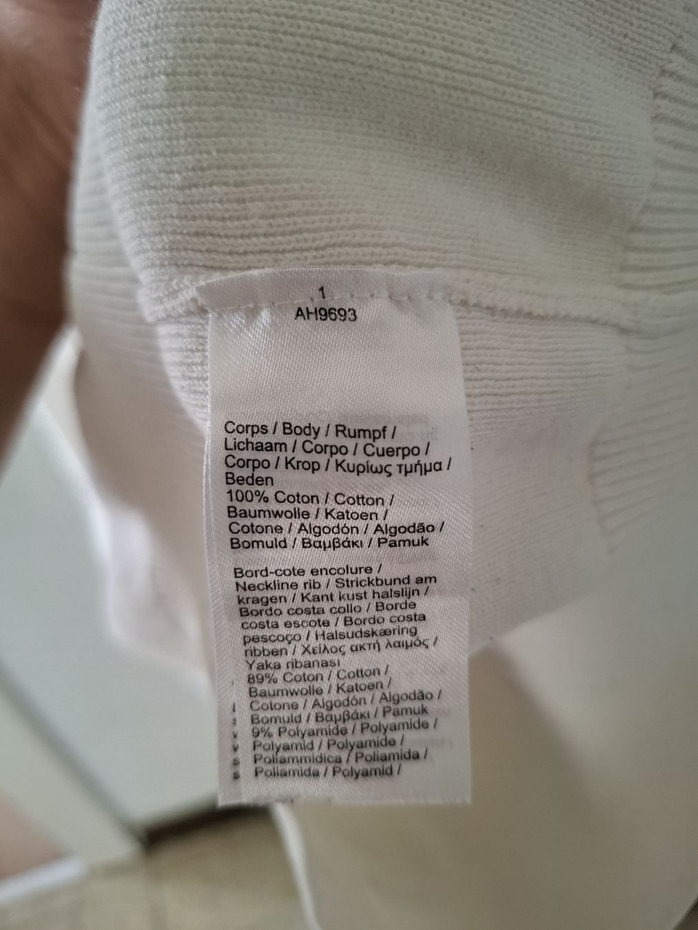 Lacoste Pulls & Sweat-shirts: Lacoste pull blanc à logo multicolore, taille L (FR 5) – D'occasion à Le Locle par sAm_2112 8