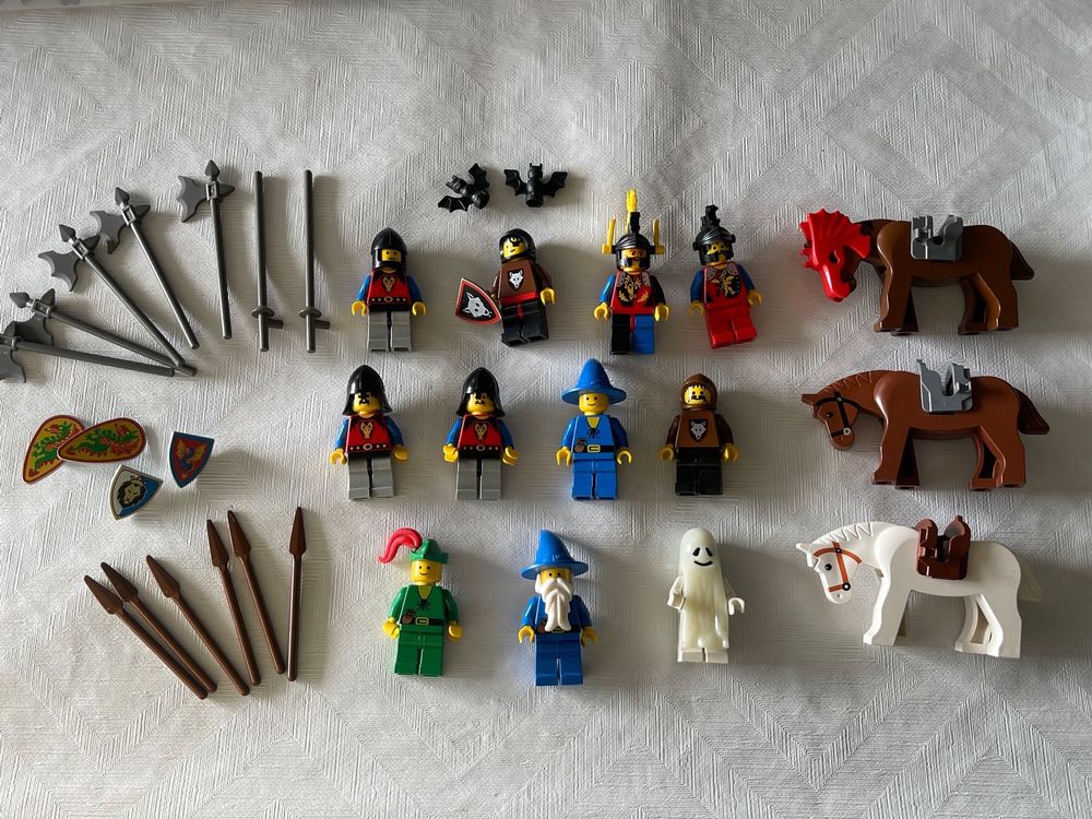 Figuren lego Ritter Castle (Gebraucht) in Lausanne für CHF 41 – mit ...