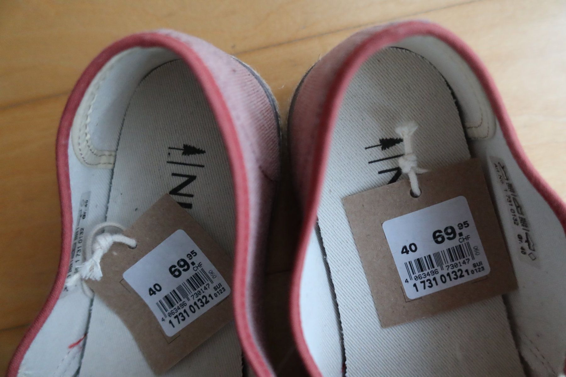 Nikin Damenschuhe: Stoffschuhe Damen, Nikin, neu, Gr. 40 – Neu (gemäss Beschreibung) aus Rütihof von Melser2 1