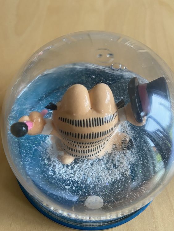 Schneekugel Garfield „I am what I am“ (Gebraucht) in Aadorf für CHF 5 ...