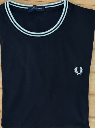 Fred Perry T-Shirt / Grösse XL / schwarz