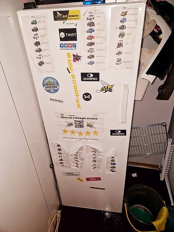 Frigoriferi: Kühlschrank wie neu! – Usato da Unterseen venduto da beE-Scooter 1