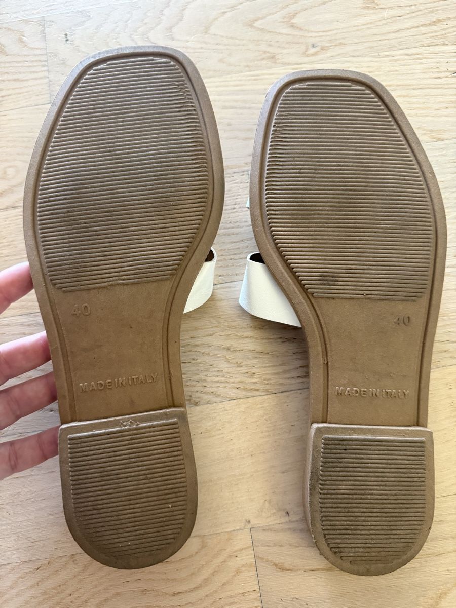 Damenschuhe: Sandalen – Neu (gemäss Beschreibung) aus Pfäffikon ZH von m8330 1